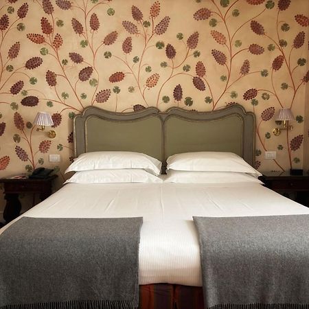 Antica Torre Tornabuoni Bed & Breakfast ฟลอเรนซ์ ภายนอก รูปภาพ