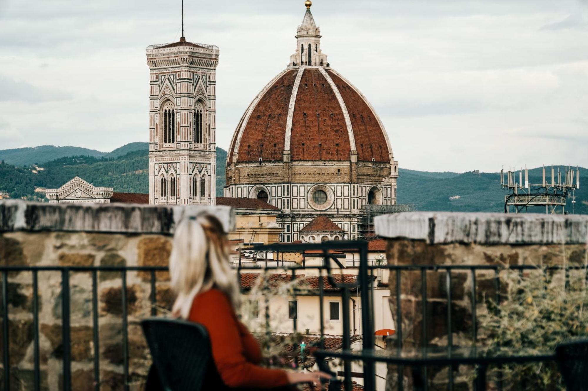 Antica Torre Tornabuoni Bed & Breakfast ฟลอเรนซ์ ภายนอก รูปภาพ