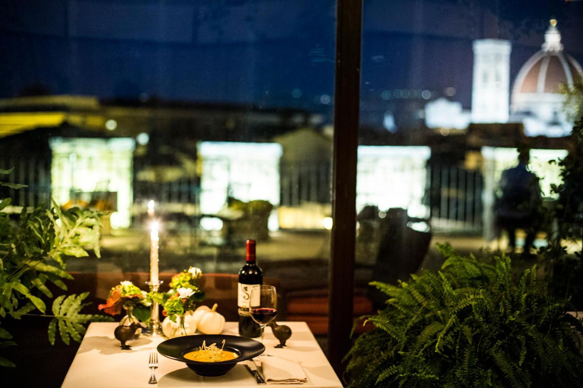 Antica Torre Tornabuoni Bed & Breakfast ฟลอเรนซ์ ภายนอก รูปภาพ