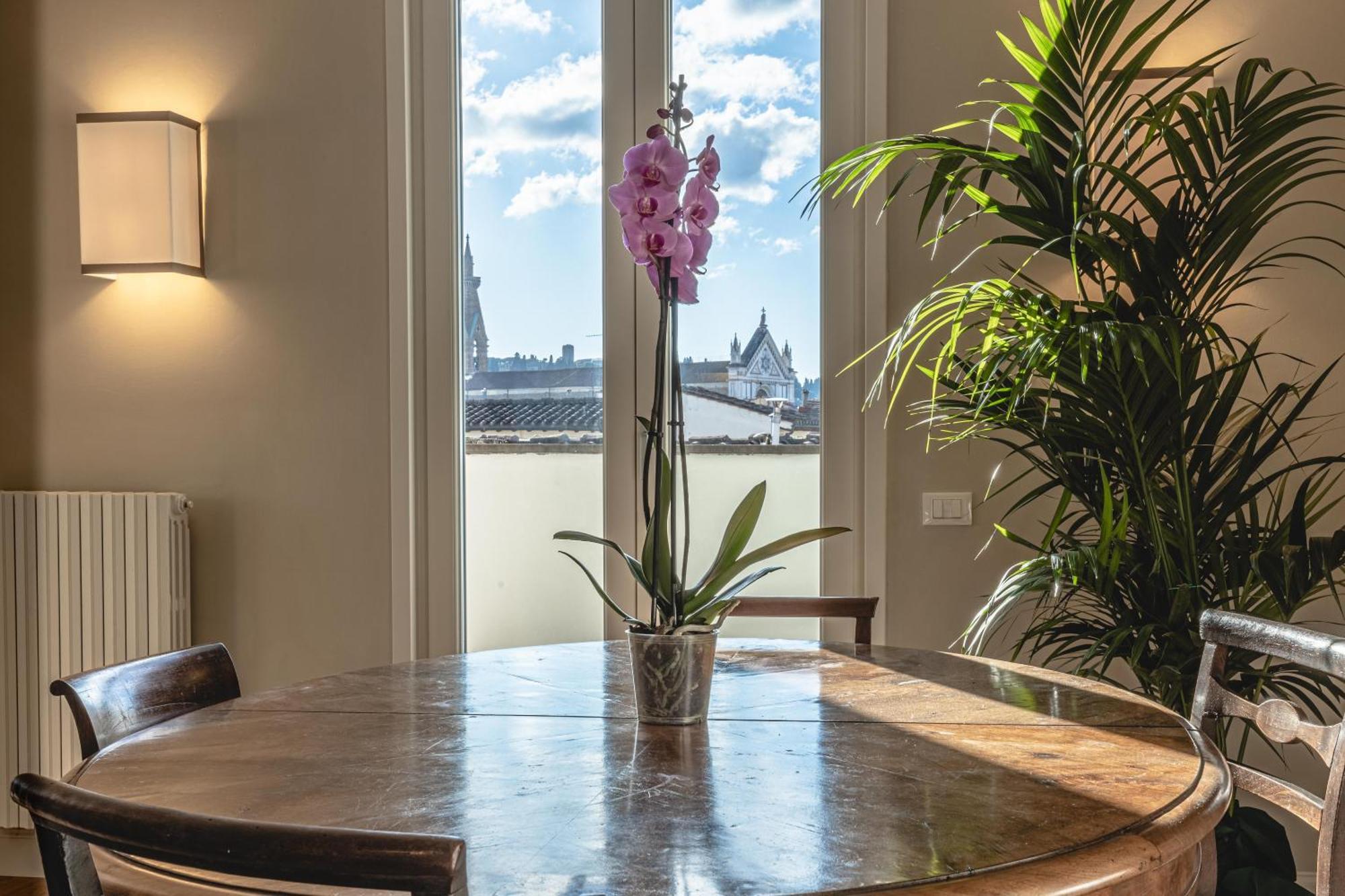 Antica Torre Tornabuoni Bed & Breakfast ฟลอเรนซ์ ภายนอก รูปภาพ