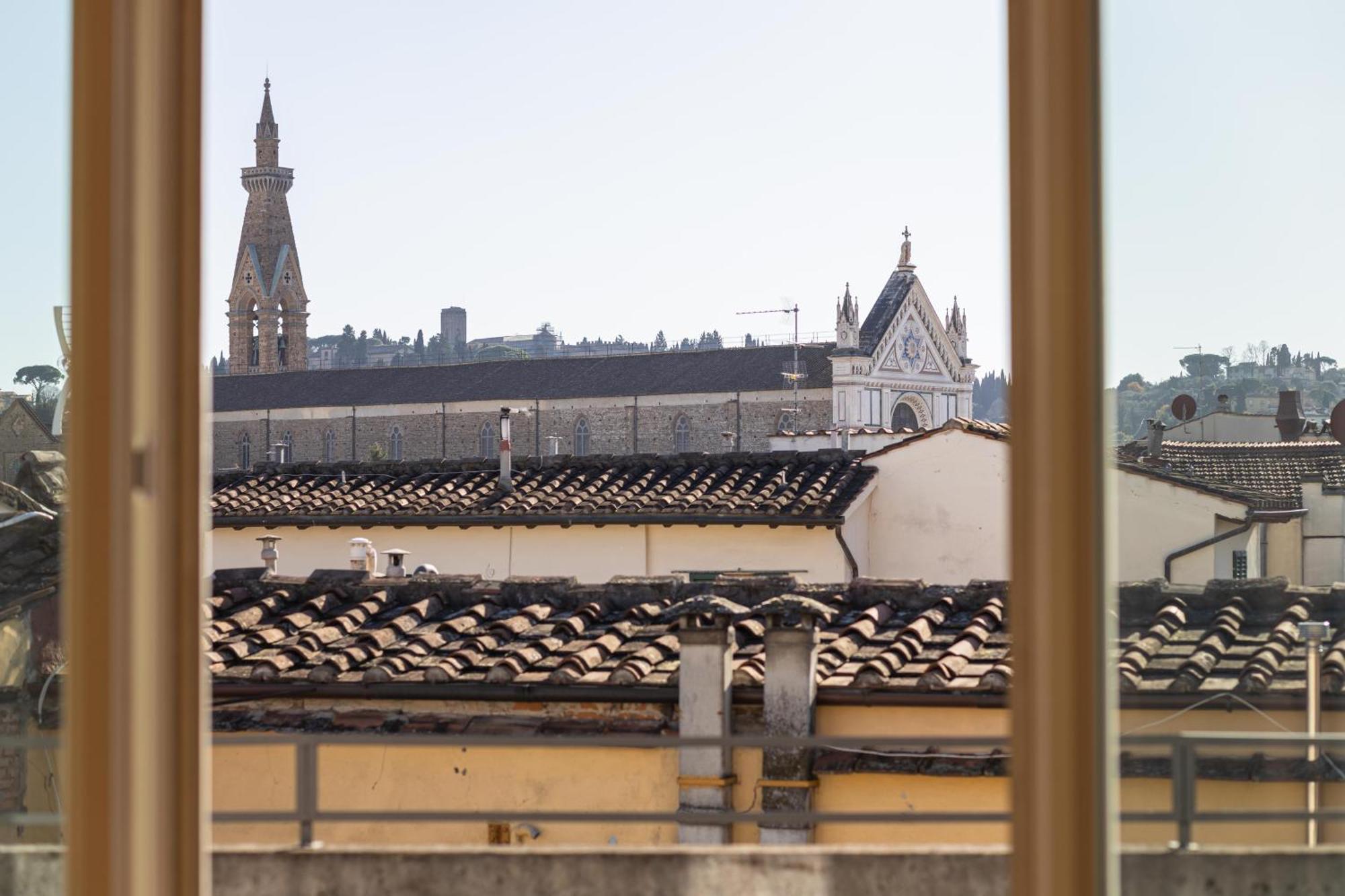 Antica Torre Tornabuoni Bed & Breakfast ฟลอเรนซ์ ภายนอก รูปภาพ
