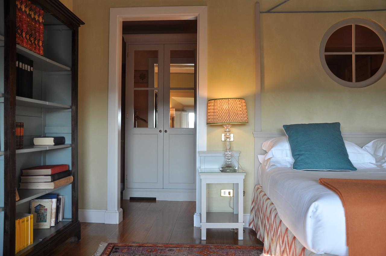 Antica Torre Tornabuoni Bed & Breakfast ฟลอเรนซ์ ภายนอก รูปภาพ