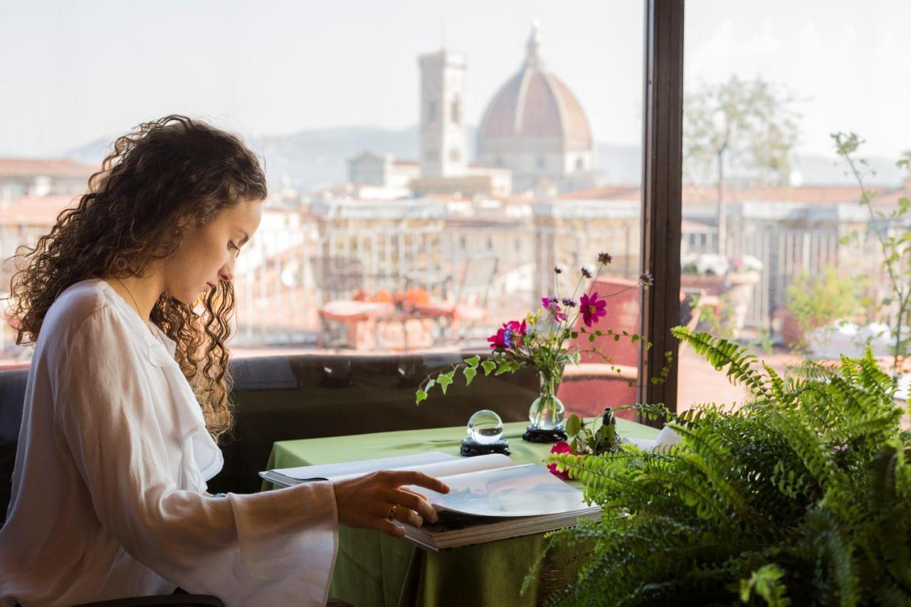 Antica Torre Tornabuoni Bed & Breakfast ฟลอเรนซ์ ภายนอก รูปภาพ